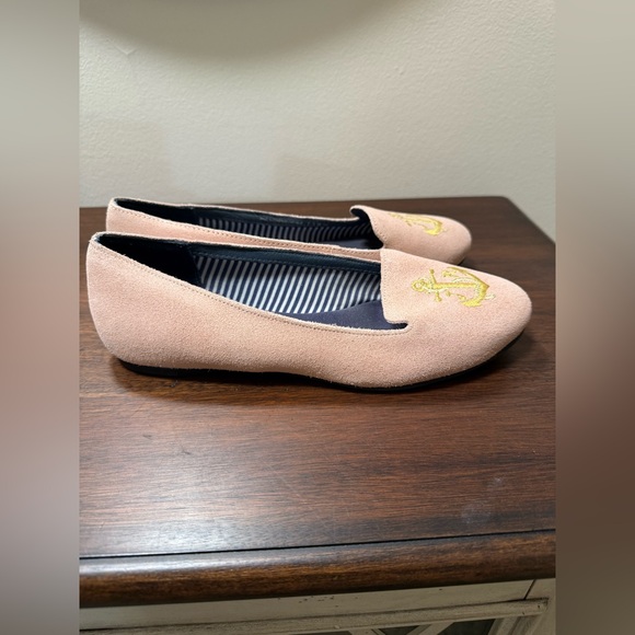 Jack Rogers Pink Suede Loafers Gold Anchor Embellishment Quiet Luxury Size 7 - Picture 6 of 6